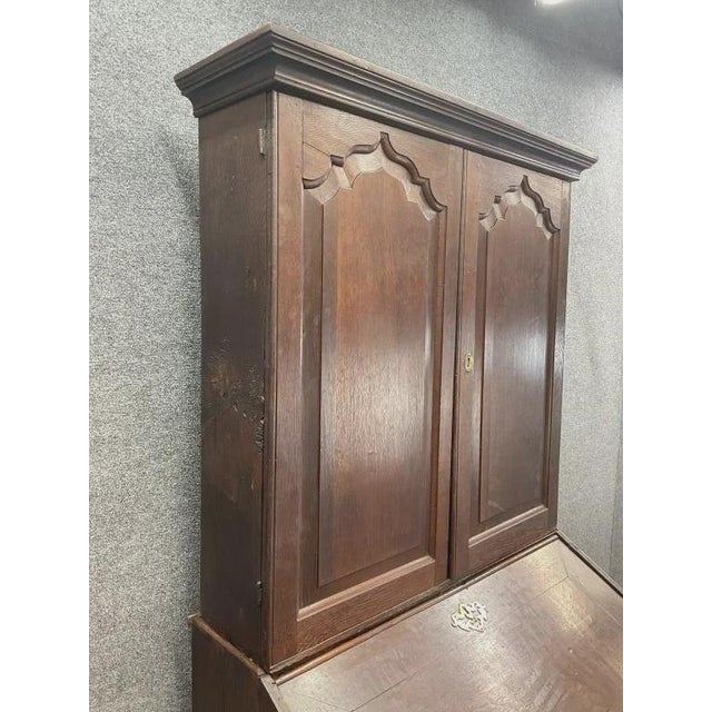 Traditional 18th Century English Georgian Oak Secretary Bureau Bookcase For Sale - Image 3 of 16