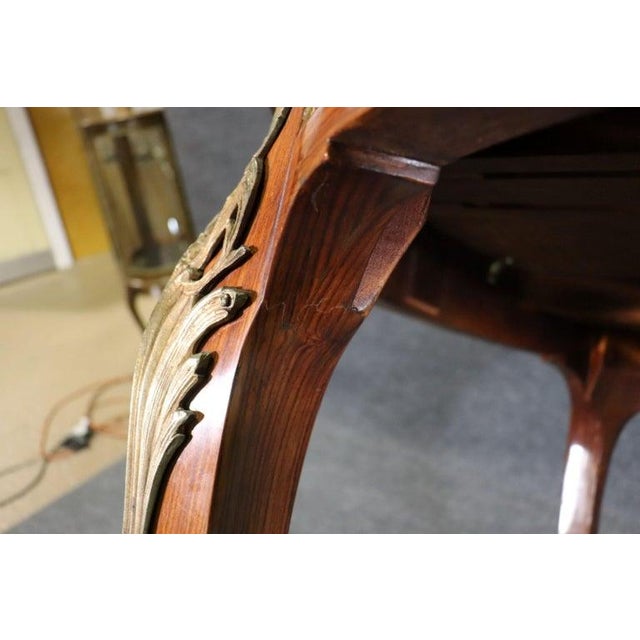 Superb Bronze Mounted French Louis XV Style Round Dining Table 3 Leaves For Sale - Image 15 of 16