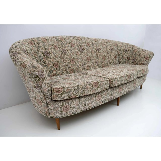 Mid-Century Modern Italian Sofa, 1950s For Sale - Image 4 of 9