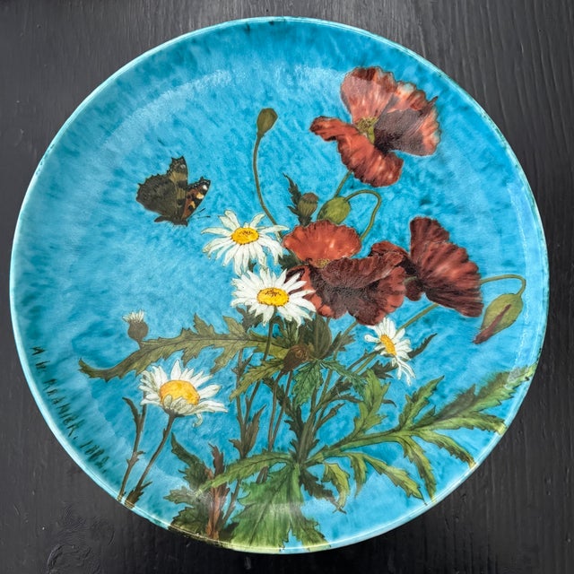Superb and rare ceramic dish by Théodore Deck Coquelicots et Marguerites signed and numbered 192 on the back.Théodore...