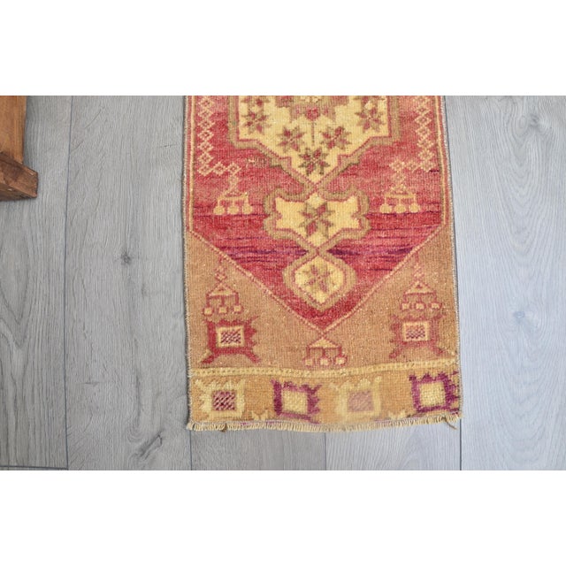 1960s Decorative Vintage Anatolian Carpet For Sale - Image 5 of 6