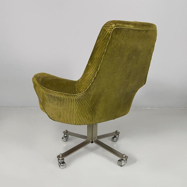 Italian Modern Green Velvet Office Chair by Giulio Moscatelli for Formanova, 1970s For Sale - Image 4 of 18