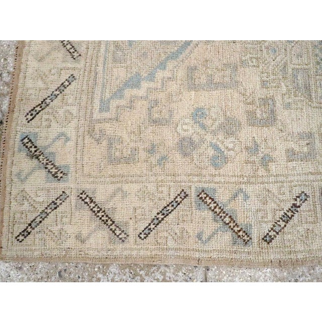 Ivory Galerie Shabab Collection Mid-20th Century Handmade Turkish Anatolian Throw Rug For Sale - Image 8 of 10