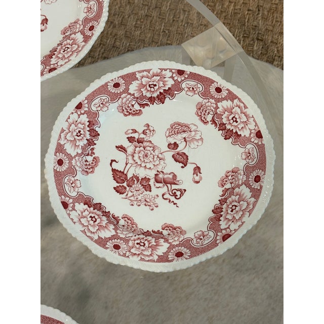 English Chinoiserie Style Red & White Dinner Plates "Cambridge" by Wood & Sons - Set of 6 For Sale - Image 9 of 18