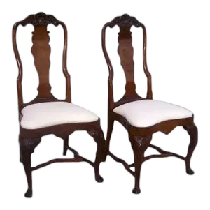 English Queen Anne Chairs 18th Century - a Pair