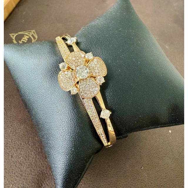 3.8 Carat Diamond 14 Karat Gold Cocktail Bangle Bracelet /cuff Estate 13.8 Gm For Sale In New York - Image 6 of 18