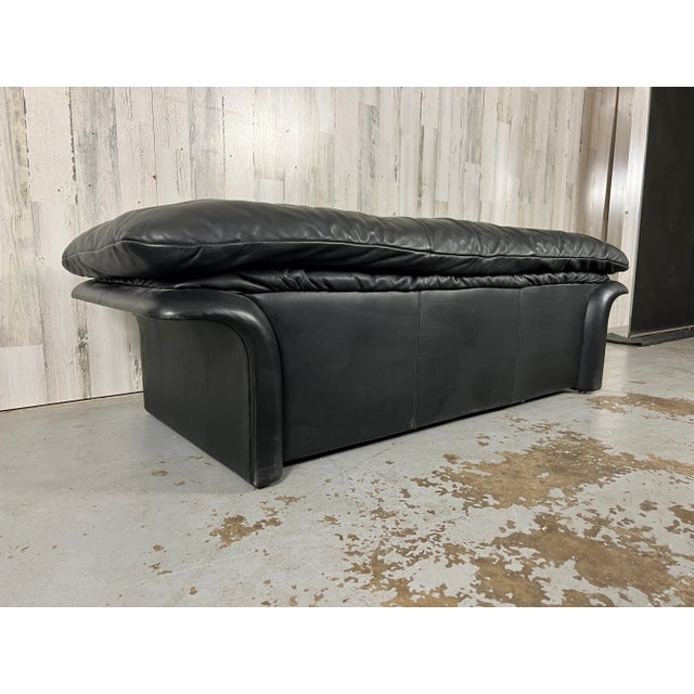 Postmodern Post Modern Leather Bench For Sale - Image 3 of 13