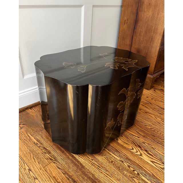 Late 20th Century Late 20th Century Asian Style Black and Gilt-Lacquered Side Table For Sale - Image 5 of 6