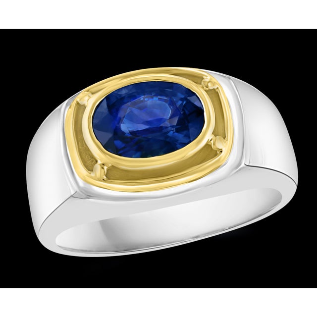 1 1/2 Ct Oval Natural Blue Sapphire Engagement Ring in 18 Karat Two-Tone Gold For Sale - Image 17 of 18
