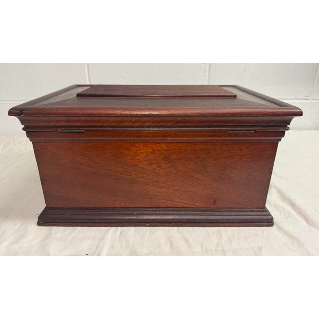 Quality Antique 19th Century Handmade Mahogany Wood Wooden Jewelry Sewing Box For Sale In New York - Image 6 of 9