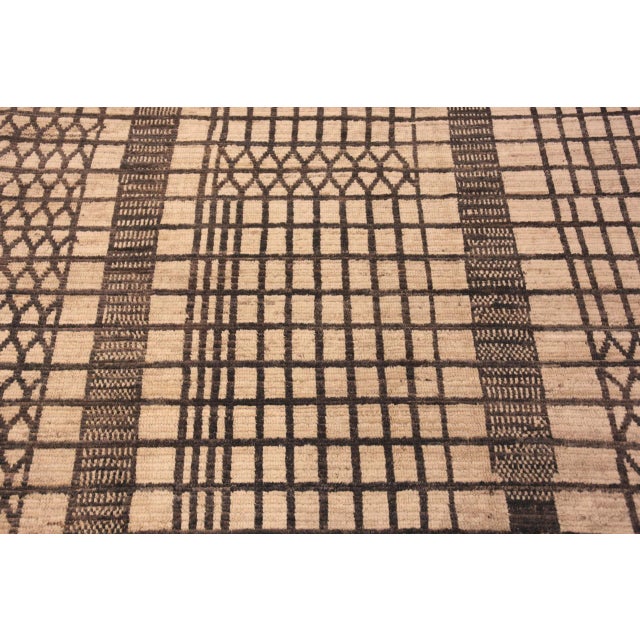 Nazmiyal Collection Geometric Modern Brown and Cream Rug For Sale - Image 4 of 6