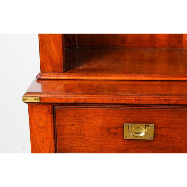1980s English Mahogany Concealed Flatscreen TV Cabinet, Late 20th Century For Sale - Image 5 of 11