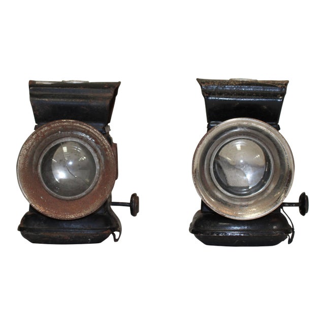 Mini Railroad Handheld Lantern Pair For Sale
