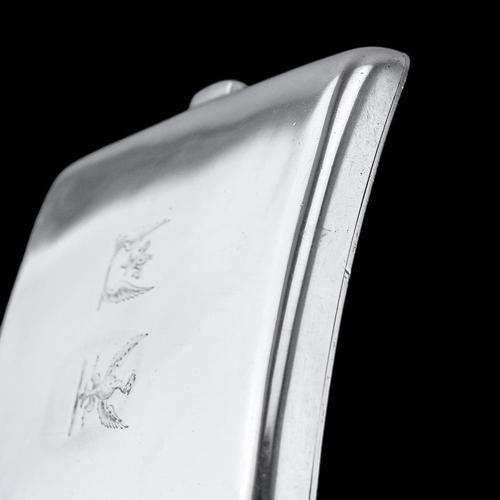 Antique Victorian Curved and Crested Silver Cigarette Case, London, United Kingdom, 1894 For Sale - Image 13 of 18