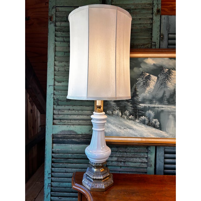 Vintage Honi Chilo Ceramic Lamps With Brass Base - a Pair For Sale - Image 4 of 14