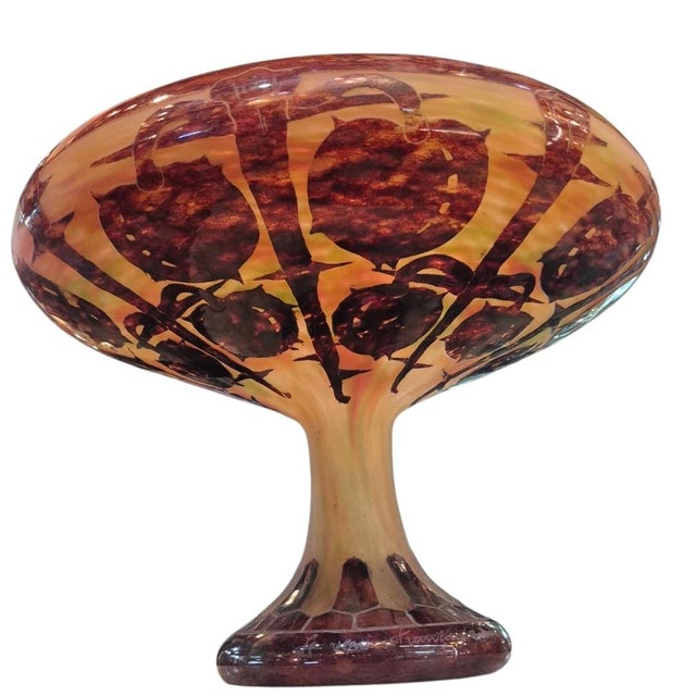 Le Verre Français Large Art Deco Cameo Glass Footed Bowl by Le Verre Français (Schneider) – "Fuchsias" Pattern (13 in Diameter) For Sale - Image 4 of 7