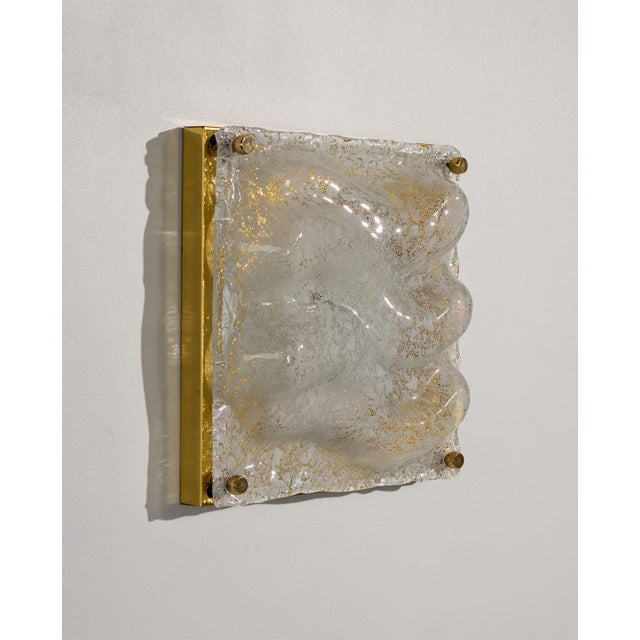 Mid-Century Modern Murano Ice Glass Wall Lamp with Brass Backplate, Italy, 1970s For Sale - Image 3 of 15