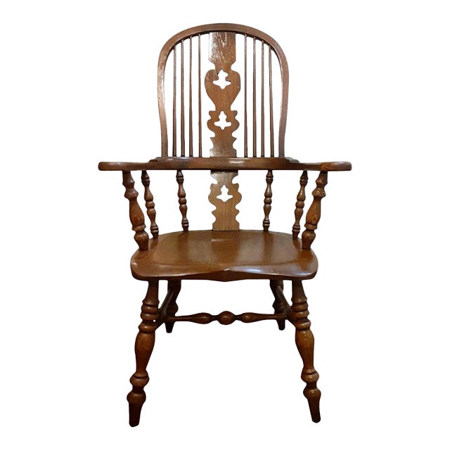 1964 Conant Ball Colonial Revival Windsor Armchair (Model 3561) For Sale