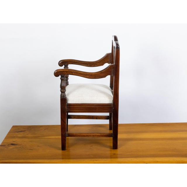 English 19th Century Mahogany Child's Chair with Feather Motifs and Marquetry For Sale In Atlanta - Image 6 of 10