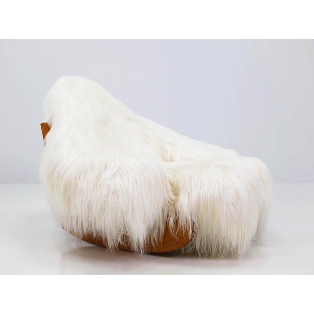 Large Tibetan Goat Fur Yeti Rocking Chair by Mario Scheichenbauer for Elam, Italy, 1968 For Sale - Image 3 of 12