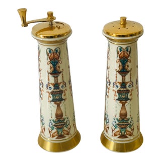 Pair of 1990s Lenox Salt and Pepoer Shakers 24 Kt Gold Plated For Sale