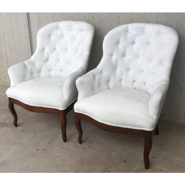 19th Pair of Louis XV Bergère Armchairs in White Velvet For Sale - Image 17 of 18