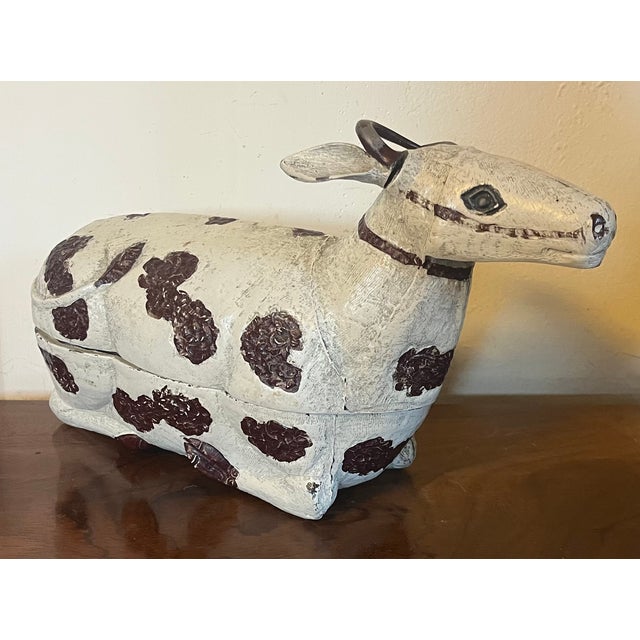 Early 20th Century Antique Chinese Paint Decorated Metal Spotted Cow Box For Sale - Image 5 of 12