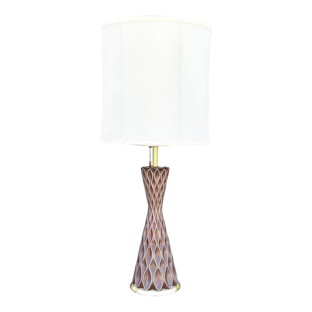 1950s Mid-Century Gerald Thurston for Lightolier 'Honeycomb' Ceramic Table Lamp For Sale