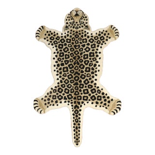 Contemporary Leopard Hand-Tufted Rug - 3' x 4'2" For Sale