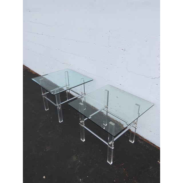 Hollywood Regency Lucite Acrylic Glass Top Pair of Side Tables 6592 For Sale In Miami - Image 6 of 18
