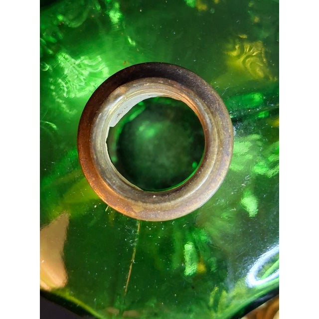 Vintage Hollywood Regency l.e. Smith Emerald Green Moon & Star Glass Finger Oil Lamp Brass Burner Chimney For Sale - Image 16 of 18