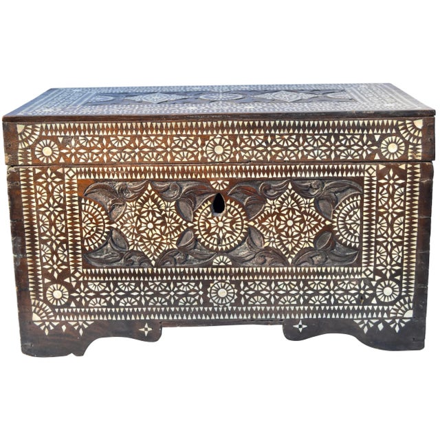 Late 19th Century Late 19th Century Moorish-Patterned Mother-Of-Pearl Chest For Sale - Image 5 of 11