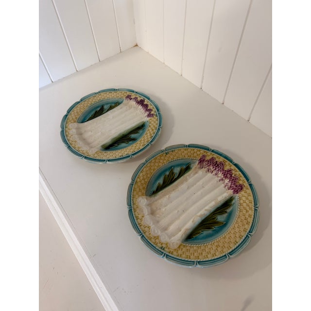 Pair of Antique French Barbotine Asparagus Majolica Plates, Circa 1900 For Sale In New York - Image 6 of 11