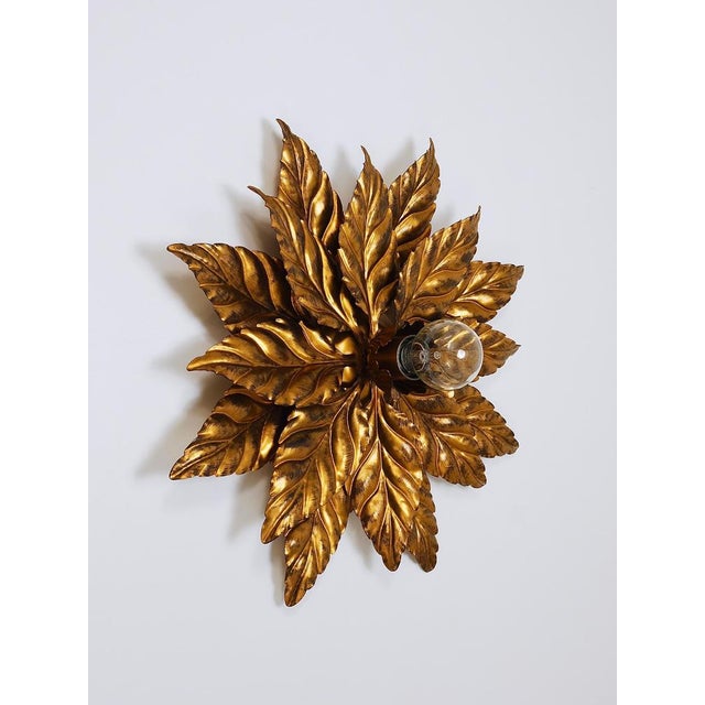1980s Hollywood Regency Florentine Wall Light in Gilt Metal by Hans Kögl, 1980s For Sale - Image 5 of 16