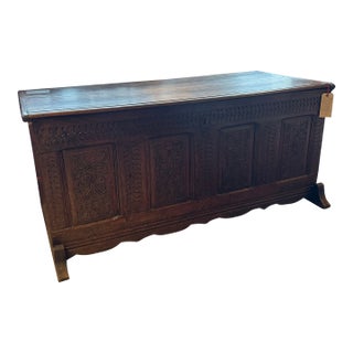 18th Century Dutch Twente Tuugkist Blanket Chest in Carved Oak [Dh] For Sale