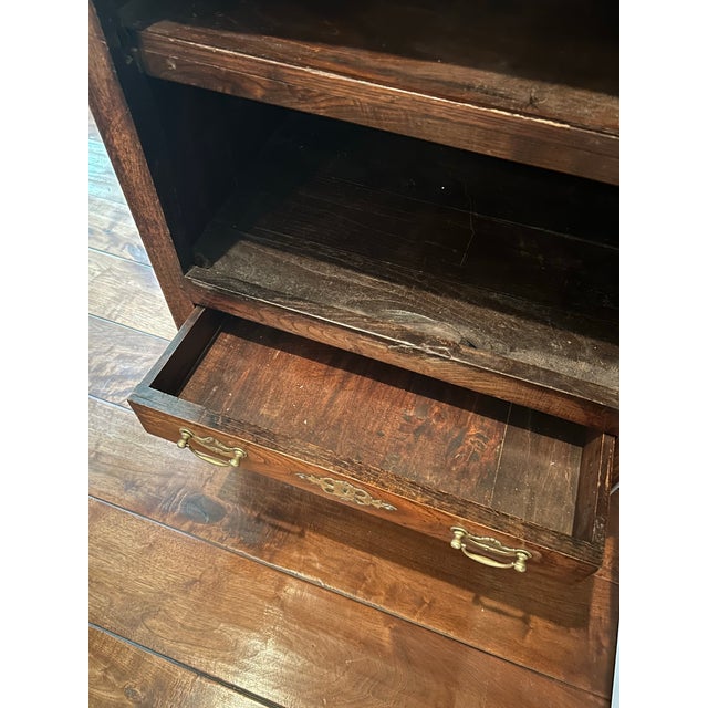 French Walnut Bonnetiere-18th Century For Sale - Image 4 of 4