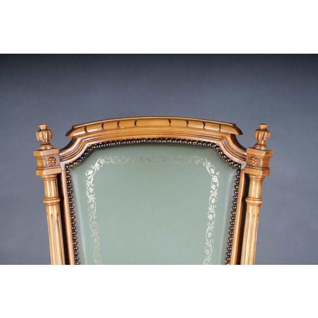 20th Century English Armchair in Leather and Yew Wood For Sale - Image 4 of 18