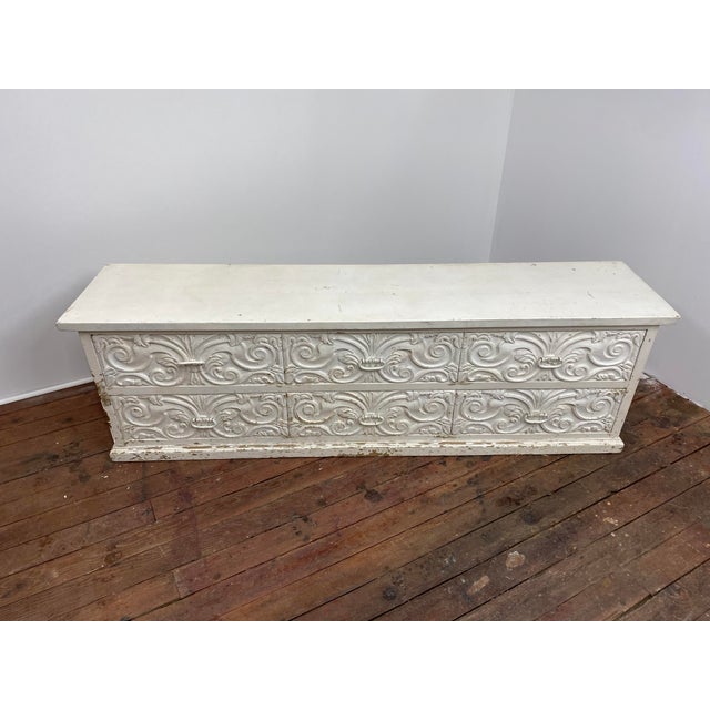 1960s Relief Carved Spanish Colonial Style Six Drawer Dresser, 1960s For Sale - Image 5 of 17