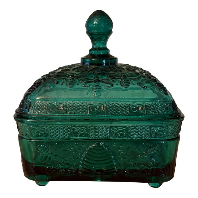 Vintage Indiana Glass Tiara Exclusive Spruce Bee Box in Original Box For Sale