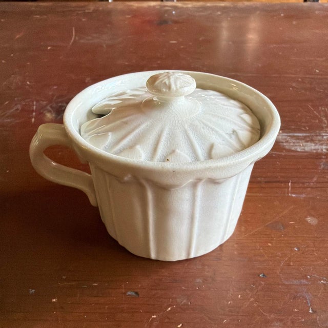 Antique Early 19th C. English Pearlware Fluted Lidded Mustard Pot C. 1800 For Sale - Image 12 of 18