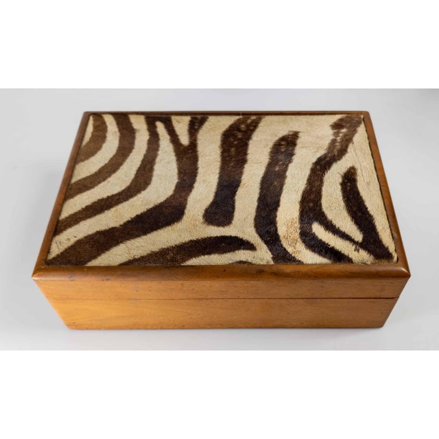 Mid 20th Century Mid-Century French or American Walnut and Zebra Humidor Box For Sale - Image 5 of 17