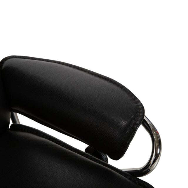 Black Set of City Leather Chair and Ottoman from Stressless For Sale - Image 8 of 18