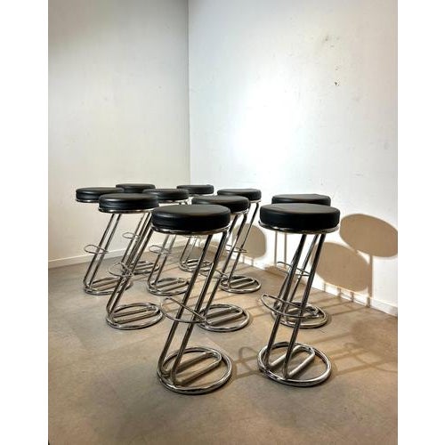 Vintage Z Bar Stool in Chrome and Black Leatherette For Sale - Image 6 of 6