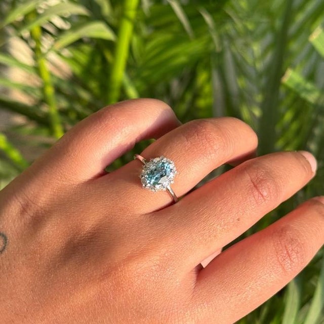 Art Deco 1.38ct Aquamarine & Diamond Vintage Statement Ring in 14k White Gold Size 5.5 For Sale - Image 3 of 15