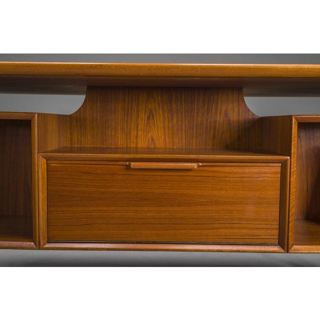 1960s Model 75 Teak Desk by Gunni Omann for Omann Jun Furniture Factory, 1960s For Sale - Image 5 of 18