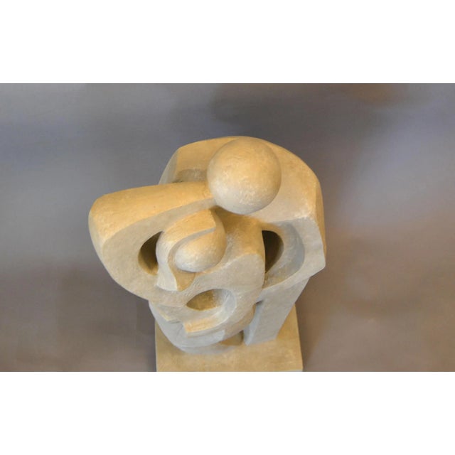 Modern Abstract Geometric Embracing Loving Couple Sculpture in Gray Plaster For Sale - Image 12 of 13