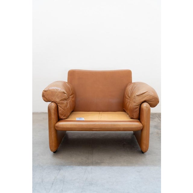 Model Coronado Armchairs with Poufs in Cognac by Tobia & Afra Scarpa for B&B Italia, 1970, Set of 4 For Sale - Image 9 of 18