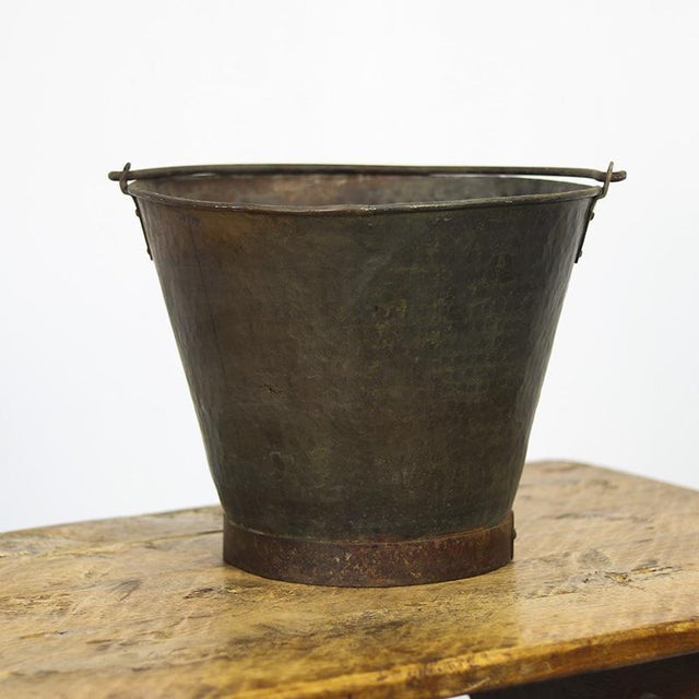 Antique Patinated Hammered Copper Bucket / Planter For Sale - Image 6 of 9
