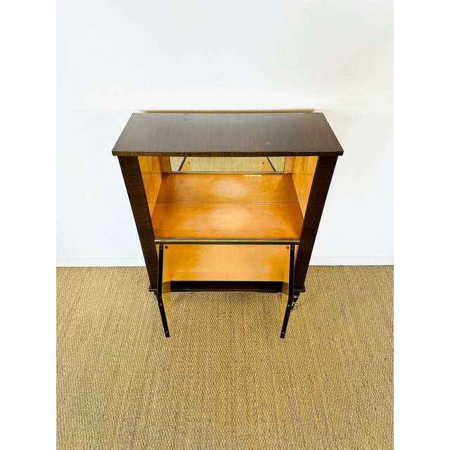 1950s Art Deco Walnut Display Cabinet, 1950s For Sale - Image 5 of 15