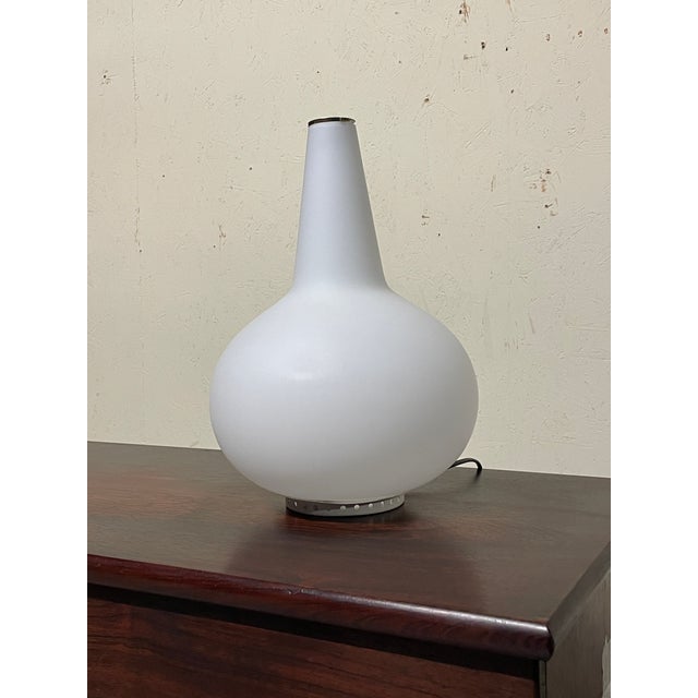 Opaline Glass Model 1837/1 Vase Lamp by Max Ingrand for Fontana Arte, 1950s For Sale - Image 12 of 16